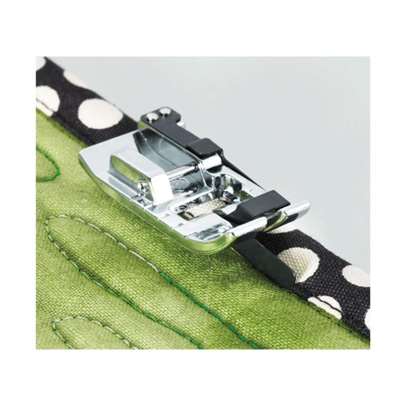 Pied de piqûre dans la couture, longue conduite